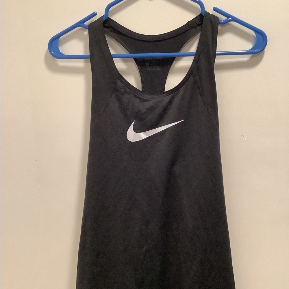 Nike top